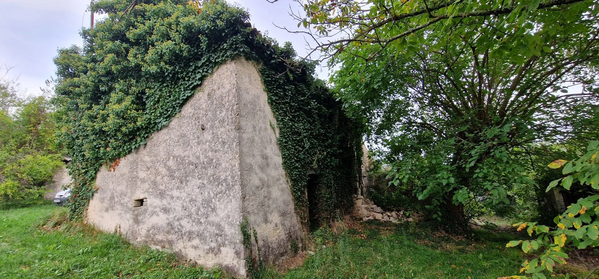 istra, gračišće - kameni objekti s prostranim zemljištem na osami - slika 11
