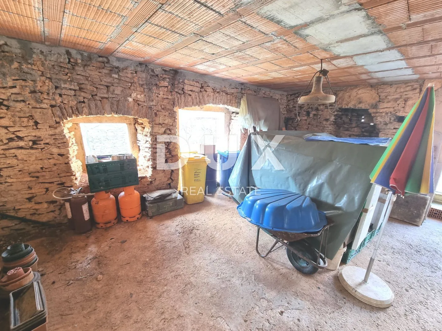 istra, marčana kamene kuće za renovaciju na selu s lijepim dvorištem - slika 12