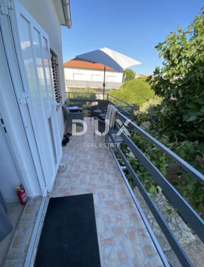 srima, vodice - dvije kuće na prostranom terenu - slika 17