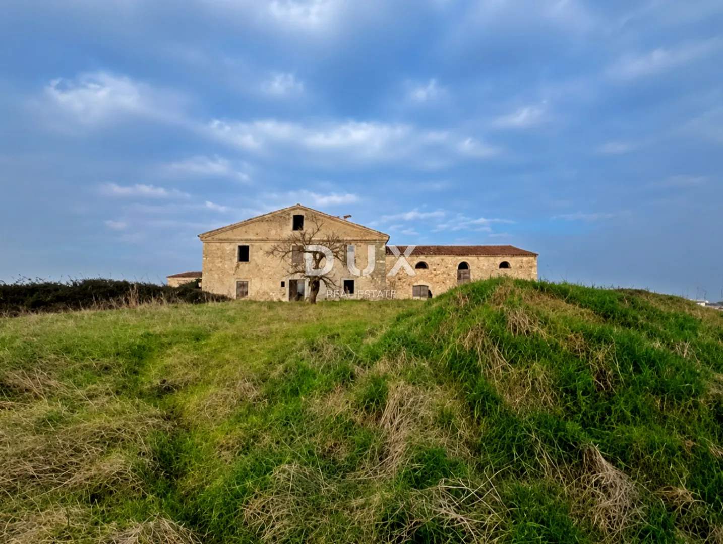 istra, pula - impozantna stancija za investiciju - slika 9