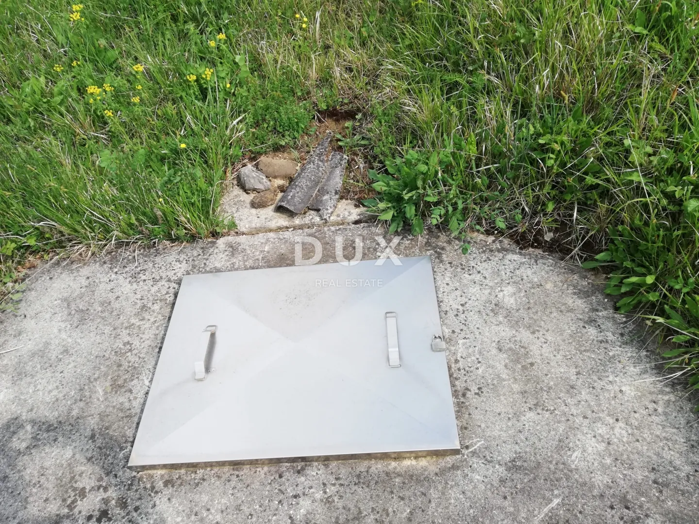 istra, motovun - prostrano poljoprivredno zemljište - slika 7