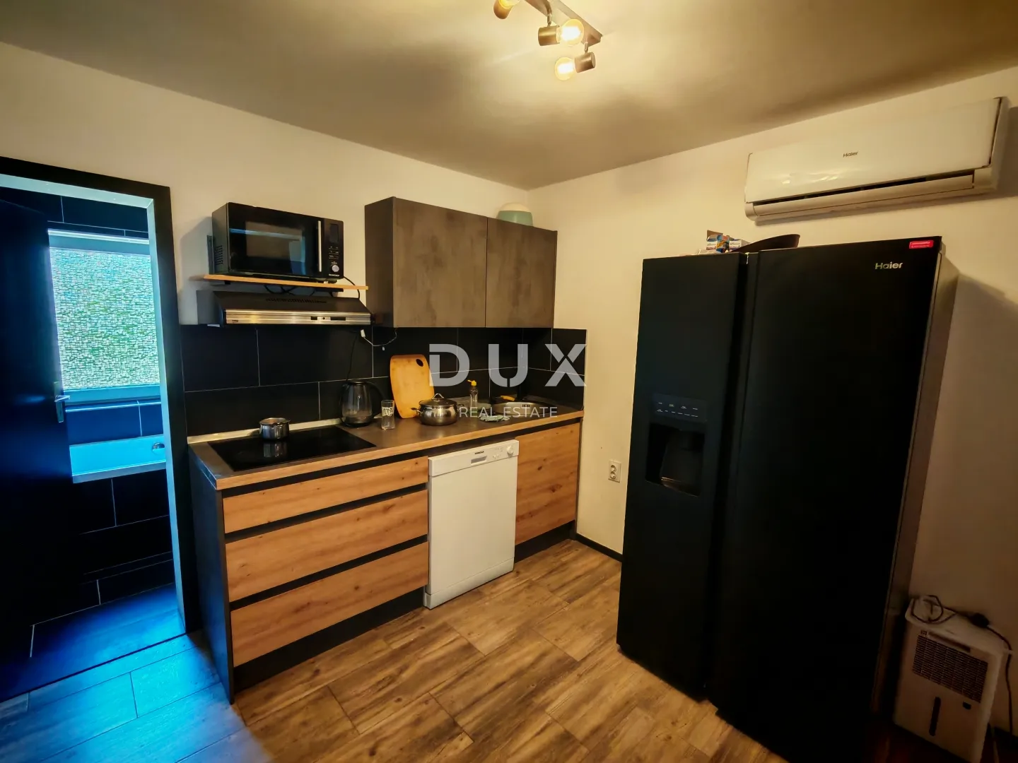zadar, maslenica - kuća s 4 apartmana, 10 spavaćih soba s pogledom na more! - slika 12