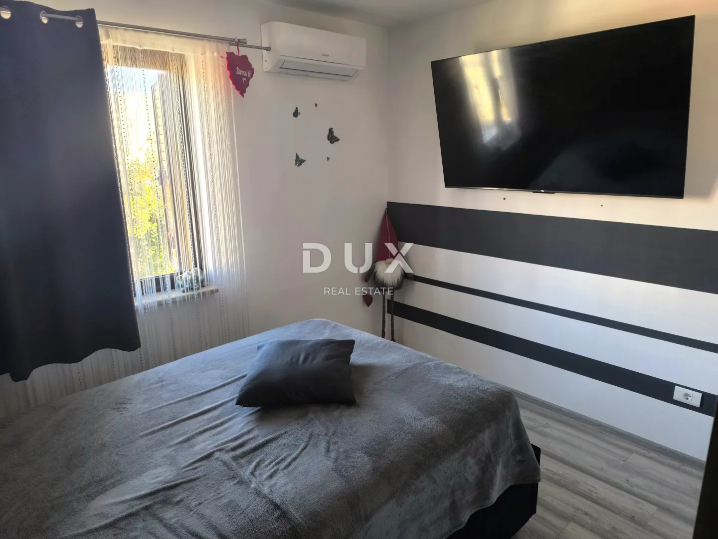 istra, pula - 3s+db stan u centru s parkingom 83 m2 - slika 21