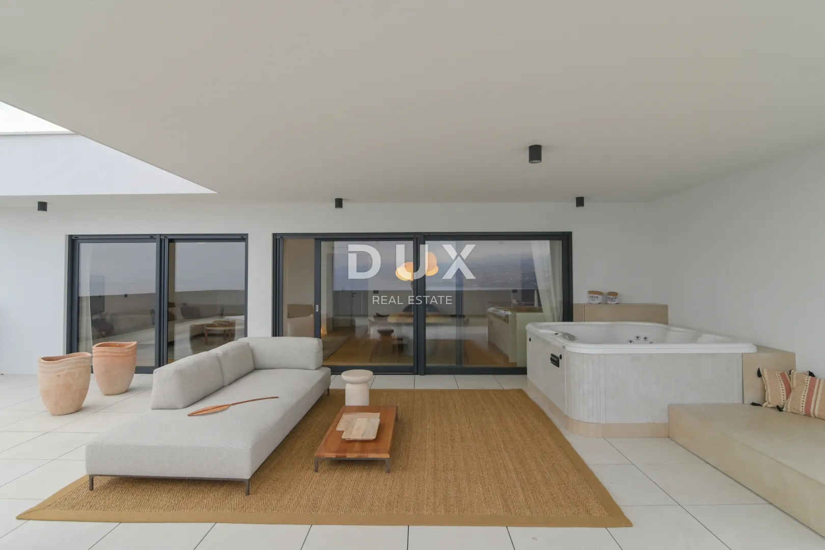opatija, centar - dizajnerski penthouse s jacuzzijem i pogledom na more - slika 8