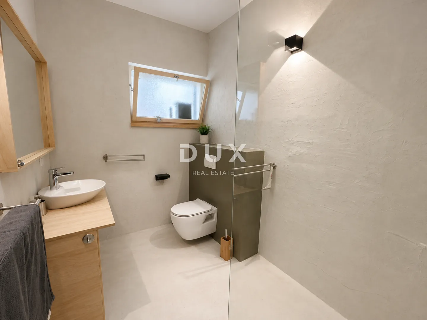 dalmacija, vodice – privatni mini resort s 4 apartmana i bazenom, 300 m od centra - slika 34