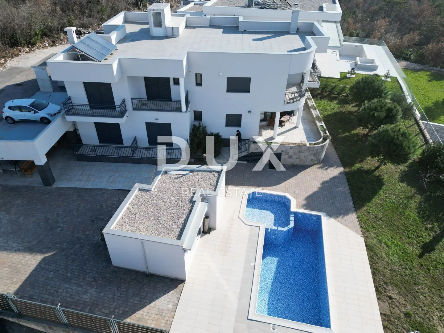 crikvenica - prostrana vila s panoramskim pogledom na more! - slika 10