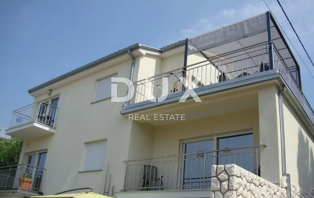 novi vinodolski – elegantna kuća 191 m2, 40 m udaljena od mora - slika 4
