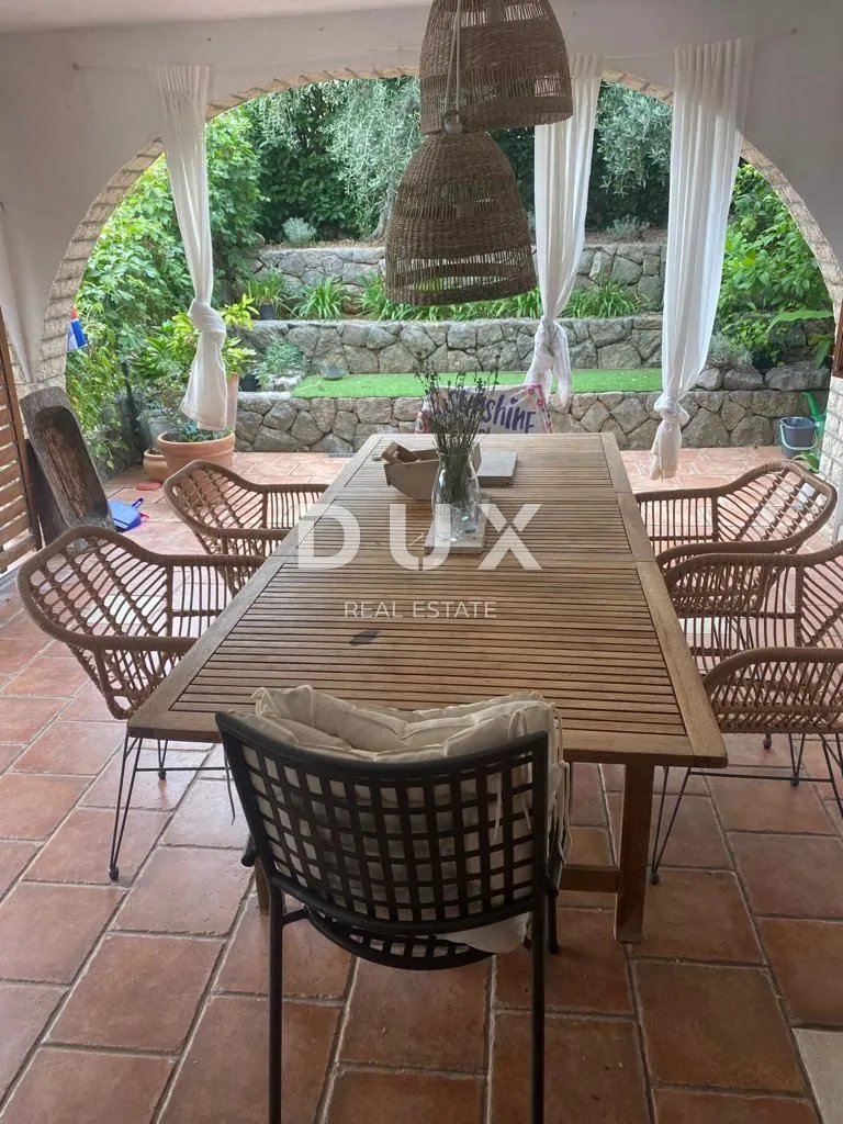 otok krk, njivice - apartman s bazenom - slika 13