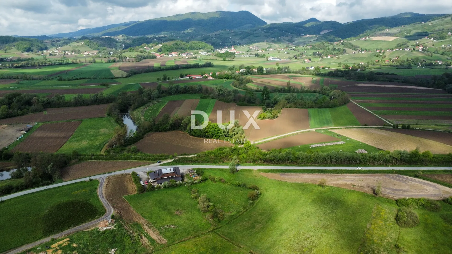 novi dvori klanječki, klanjec -benzinska postaja + 272 m2 zgrada - slika 2