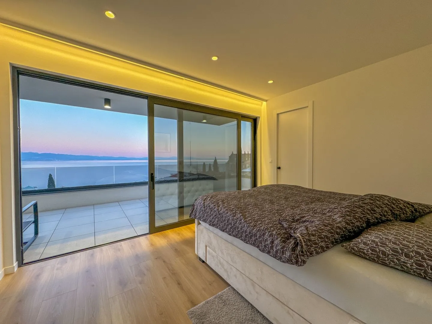 opatija, centar - ekskluzivni penthouse s pogledom, bazenom i garažom - slika 5
