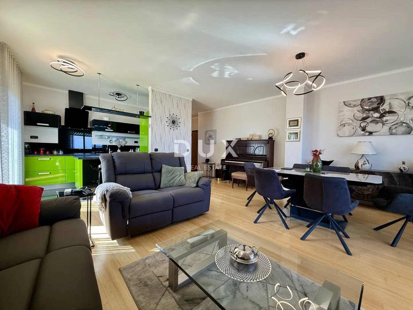 opatija, predivan dvosobni apartman, 100 m2, bazen, garaža, pogled na more - slika 4