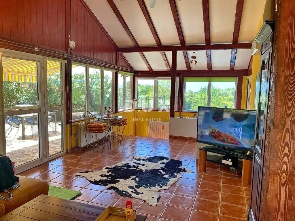 otok krk, šotovento - samostojeća kuća s bazenom i 700 m2 okućnice - slika 7