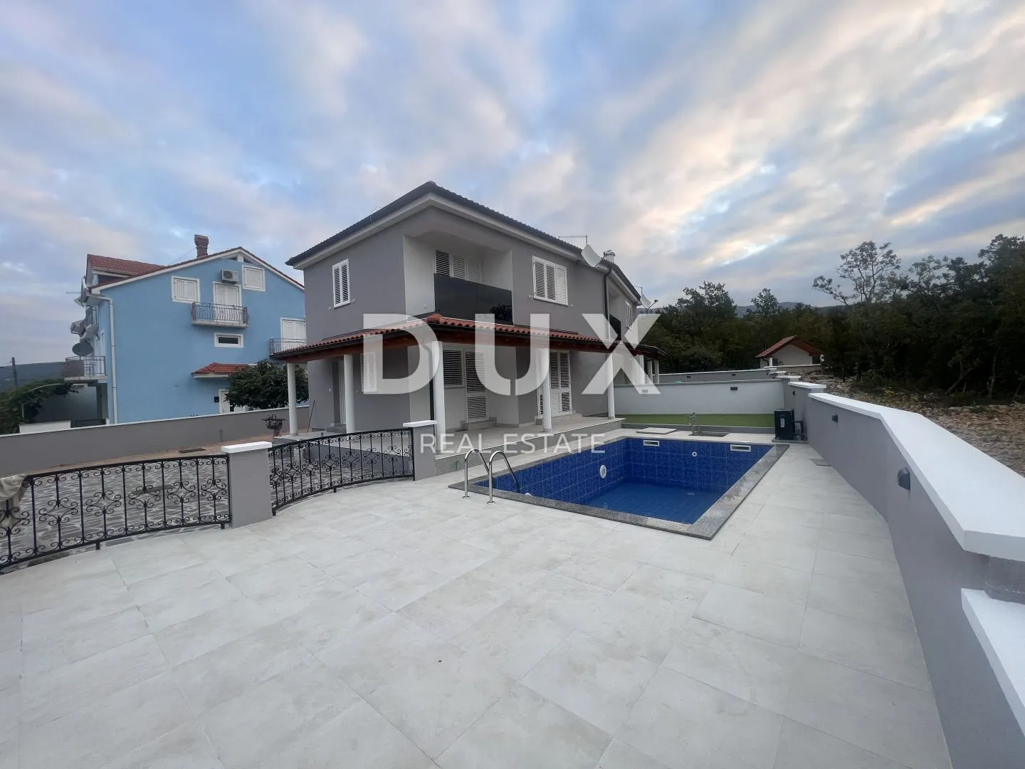 crikvenic, jadranovo, luksuzna dvojna vila, 95 m2, bazen - slika 1