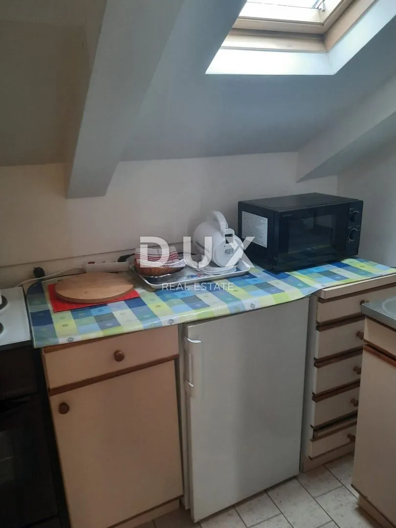 zadar, sabunike - prostrana apartmanska kuća s velikom okućnicom - slika 18