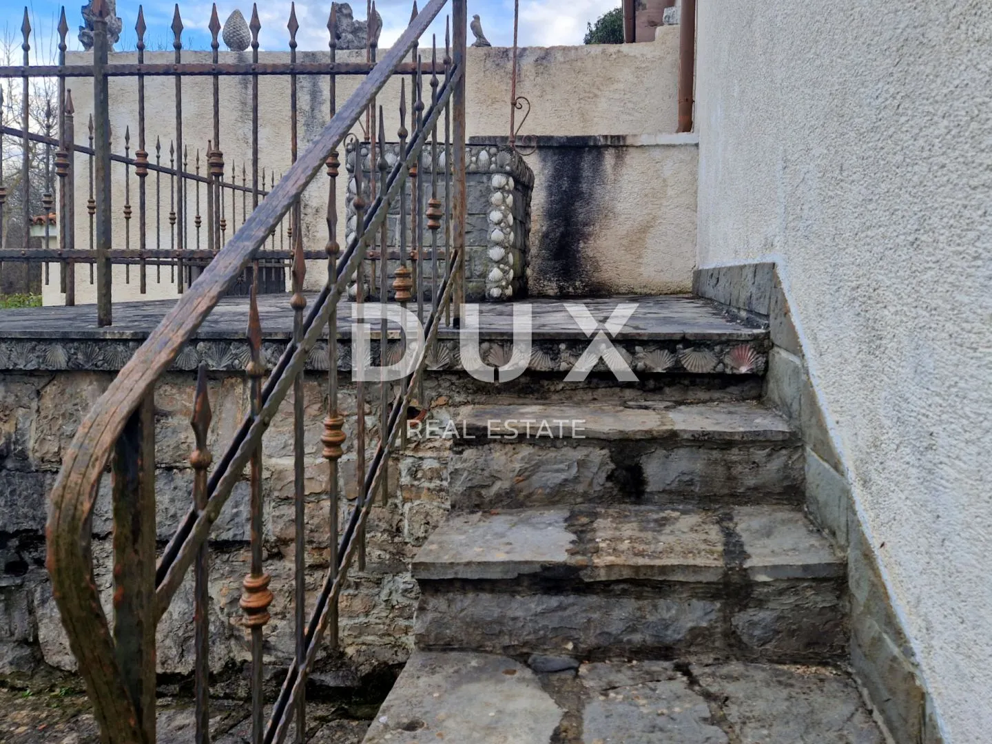 istra, oprtalj - kamena kuća s prostranom okućnicom - slika 21