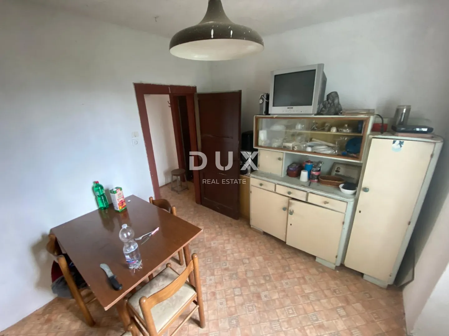istra, tupljak - samostojeća kuća s dvorištem na odličnoj lokaciji. hitna prodaja! prilika! - slika 18