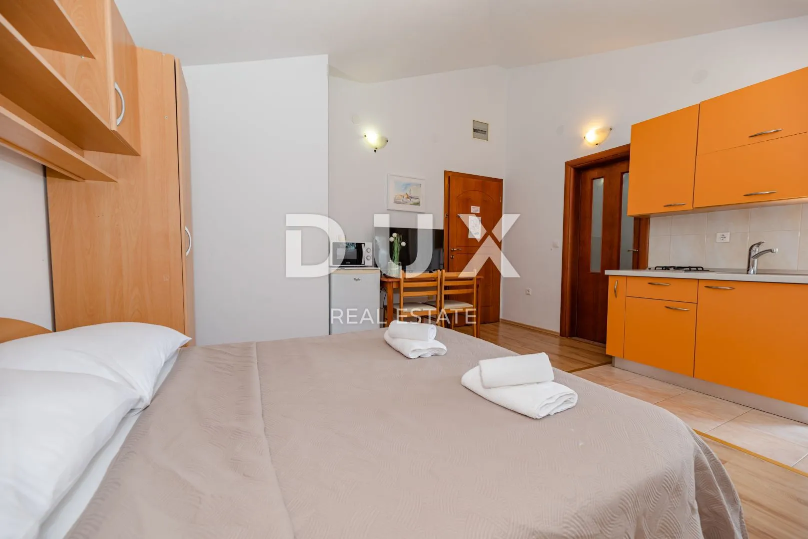 zadar, zemunik - prekrasna vila s grijanim bazenom - slika 12