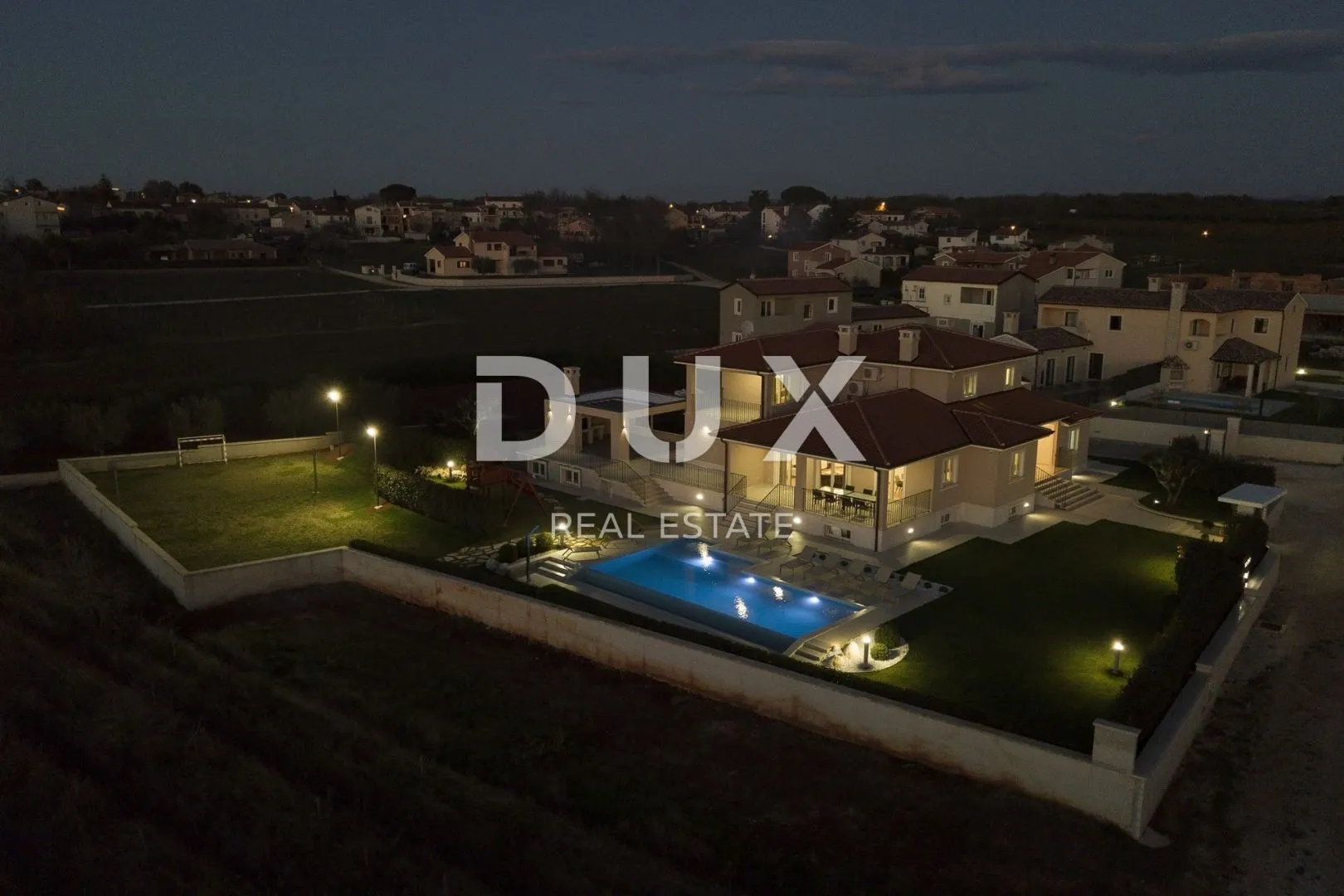 istra, poreč (okolica) - predivna luksuzna villa s bazenom - slika 3