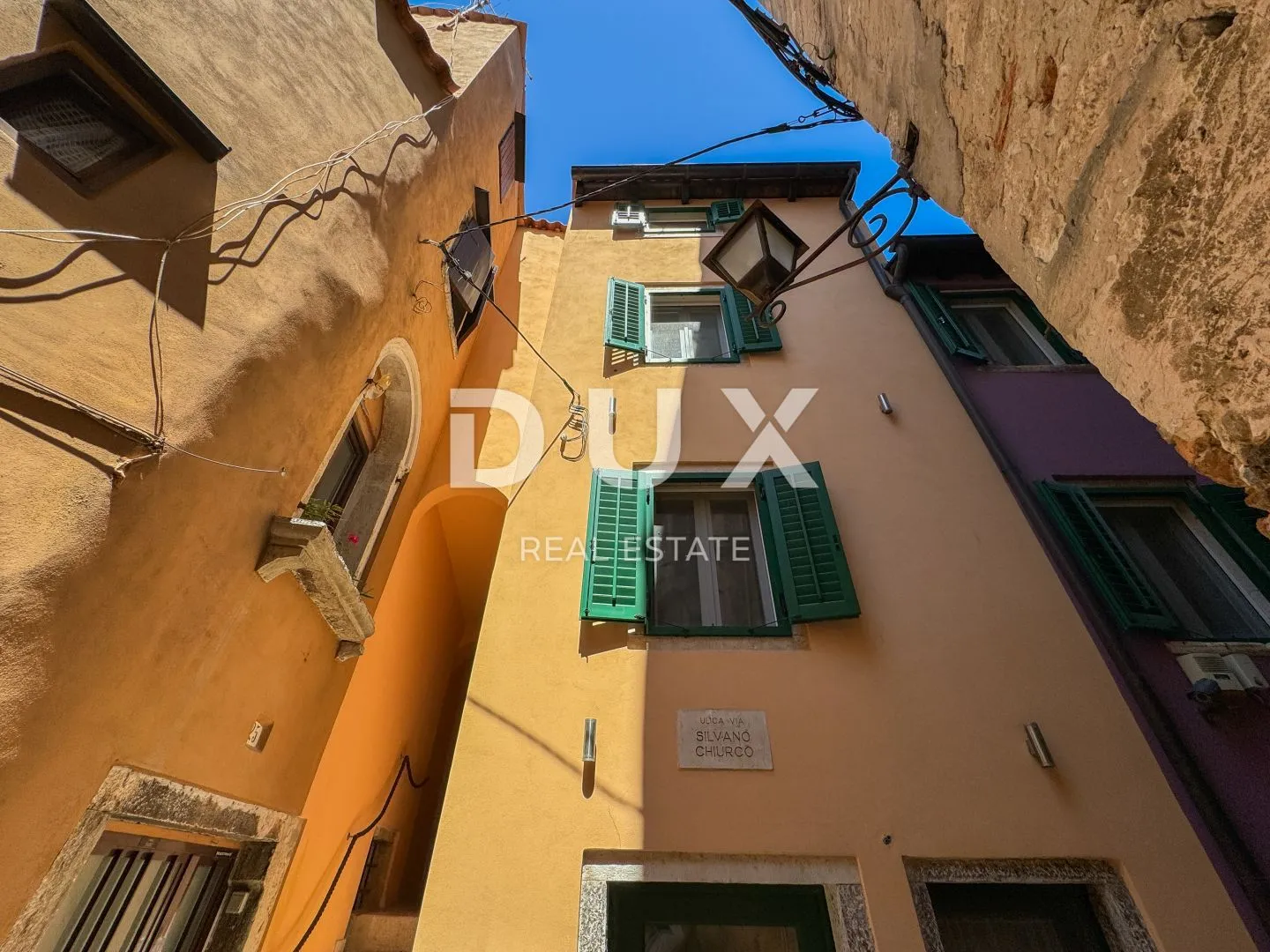 rovinj, centar – vrhunsko uređeni objekt u srcu rovinja s krovnom terasom, pogled, jacuzzi - slika 13