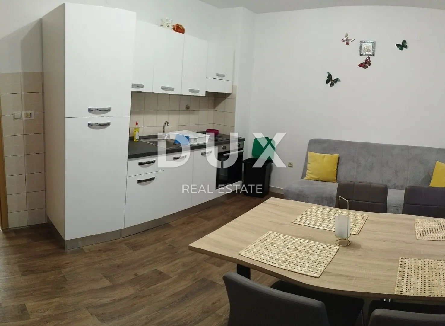 istra, pula - apartmanska kuća - slika 9