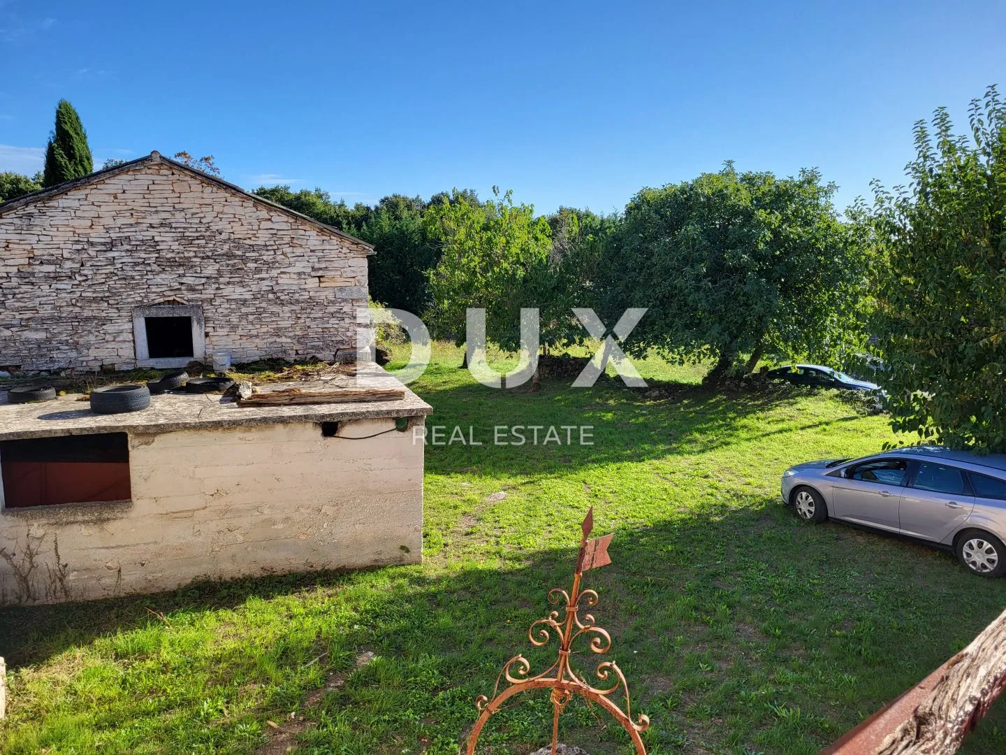 istra, svetvinčenat - dvije samostojeće kamene kuće - slika 6