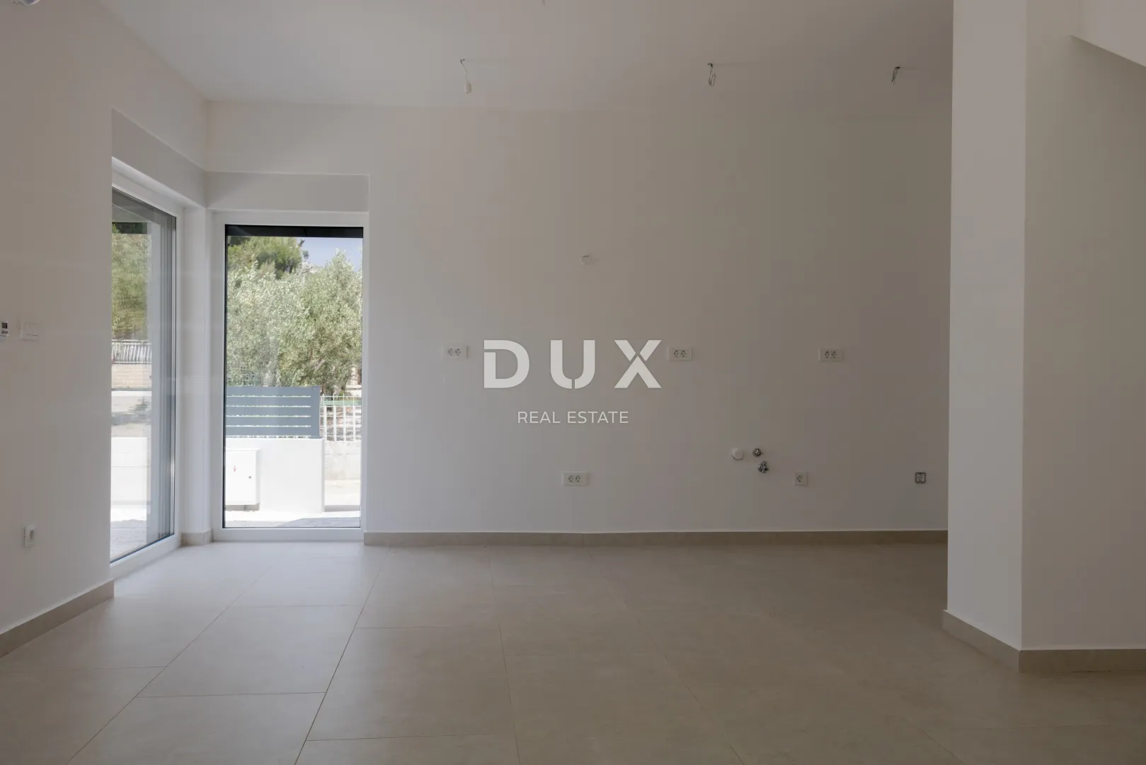 šibenik, žaborić, kuća u nizu, 123 m² - slika 11