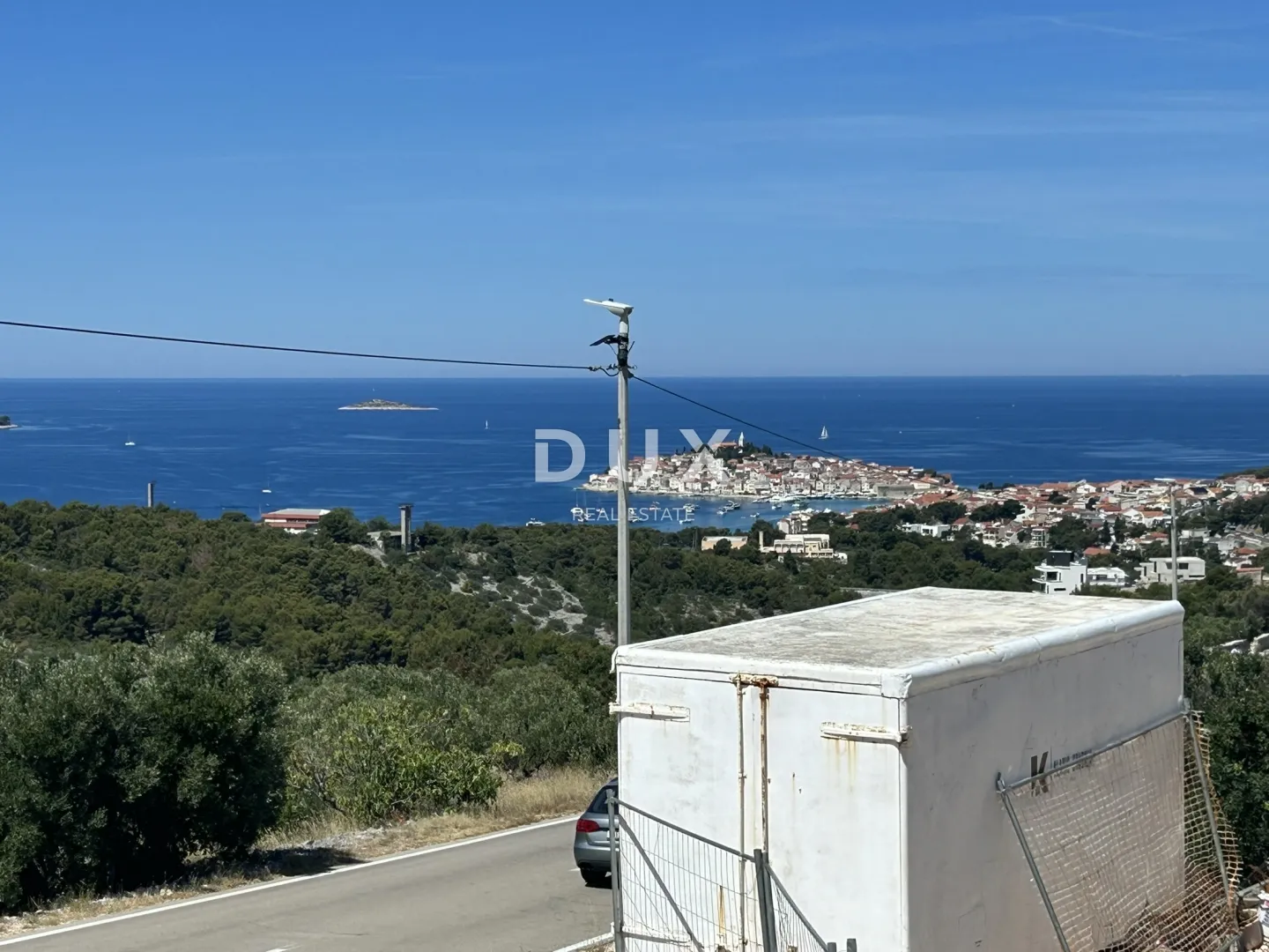 primošten – stan s pogledom na more, vrtom, jacuzzijem i garažom - slika 2
