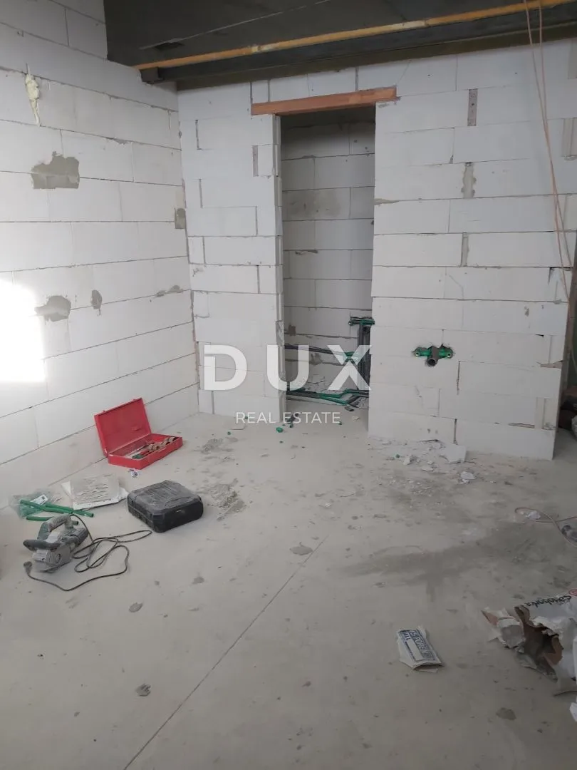 istra, pula - 12 studio apartmana i stan 80m2 u centru grada - slika 5