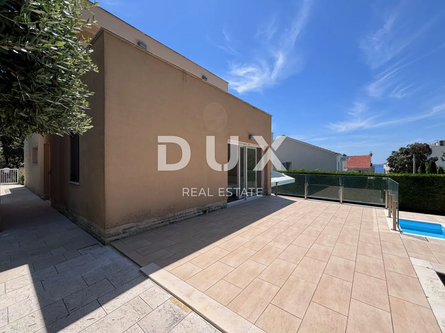 zadar, kožino - predivna vila s bazenom 100 m od mora - slika 10