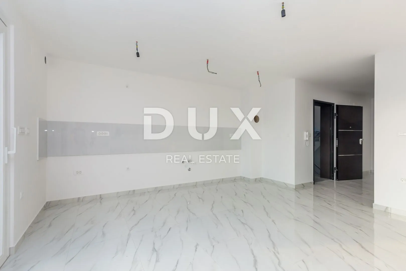 otok krk, malinska - prodaja dva dvosobna apartmana - slika 4