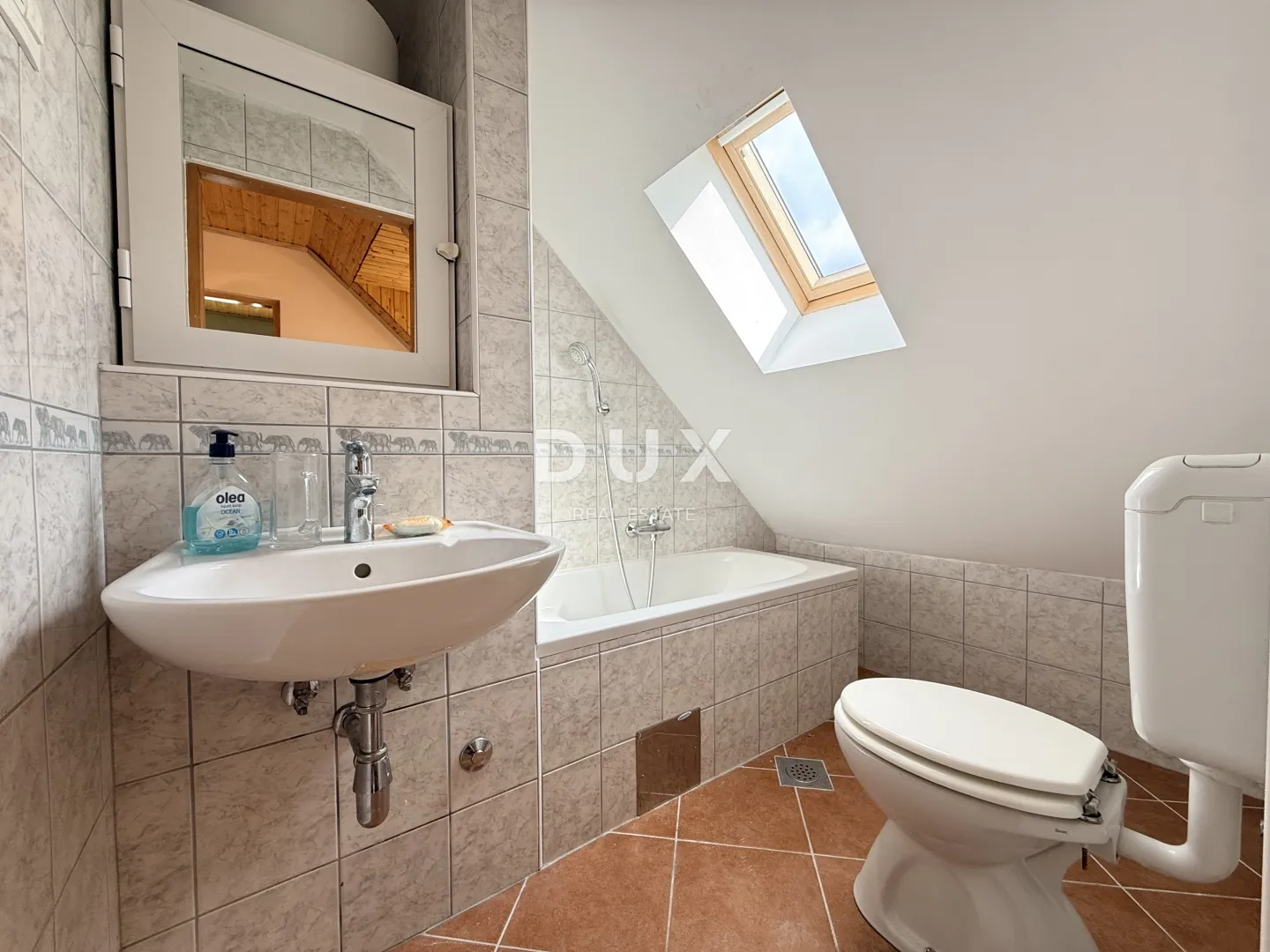 gorski kotar, mrkopalj - kuća s četiri apartmana - slika 29