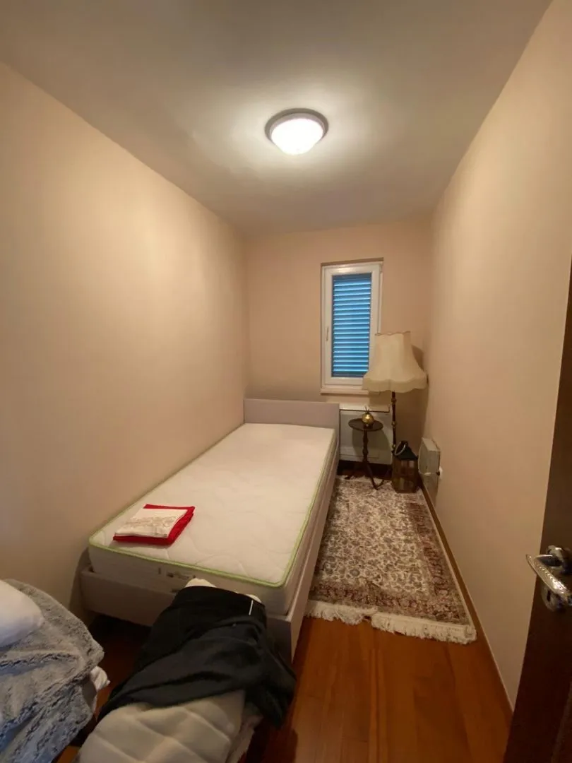 zadar, smiljevac - prostrana renovirana kuća s garažom - slika 21