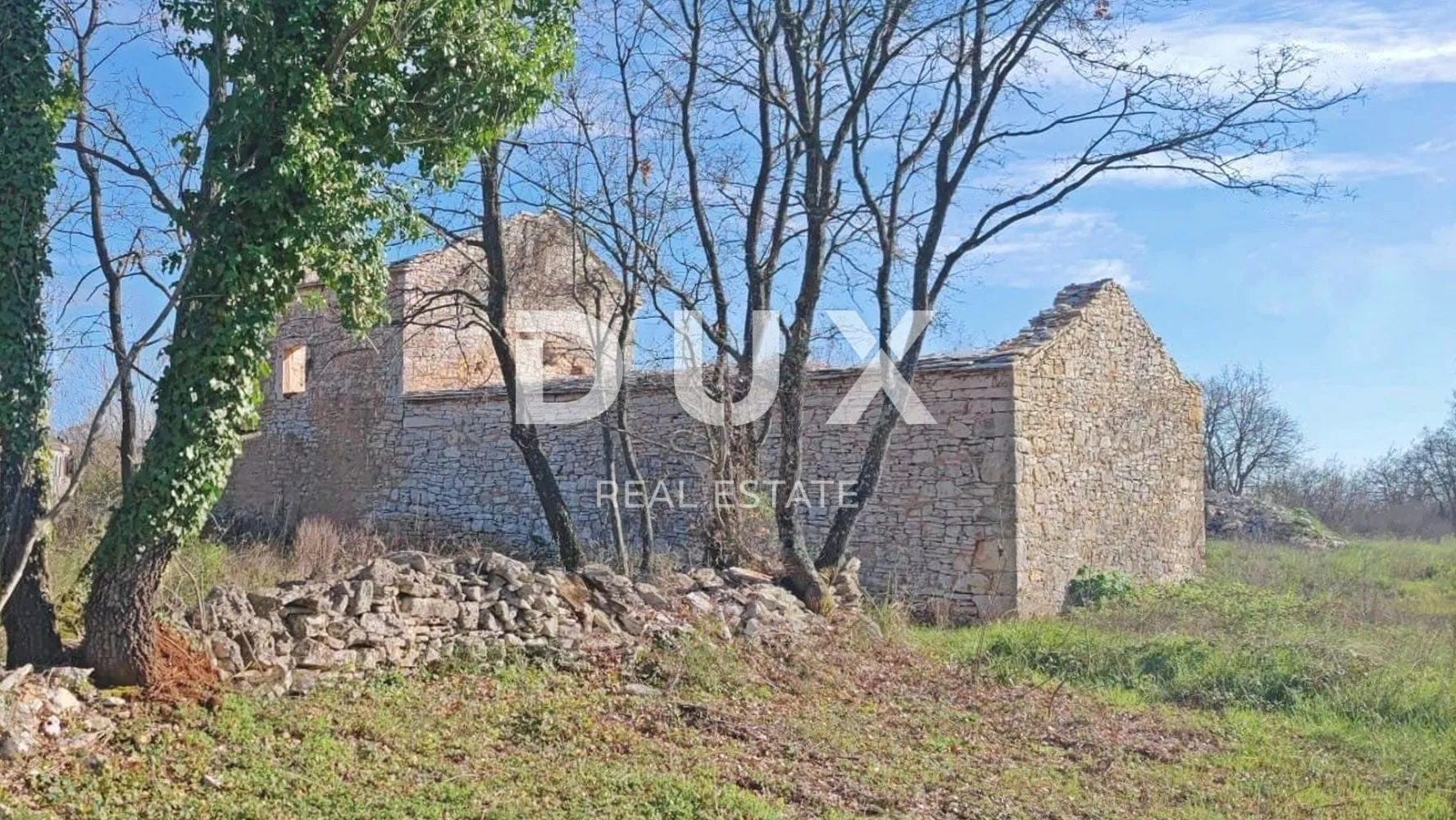 ISTRA, SVETVINČENAT - Kombinirano zemljište sa zgradom