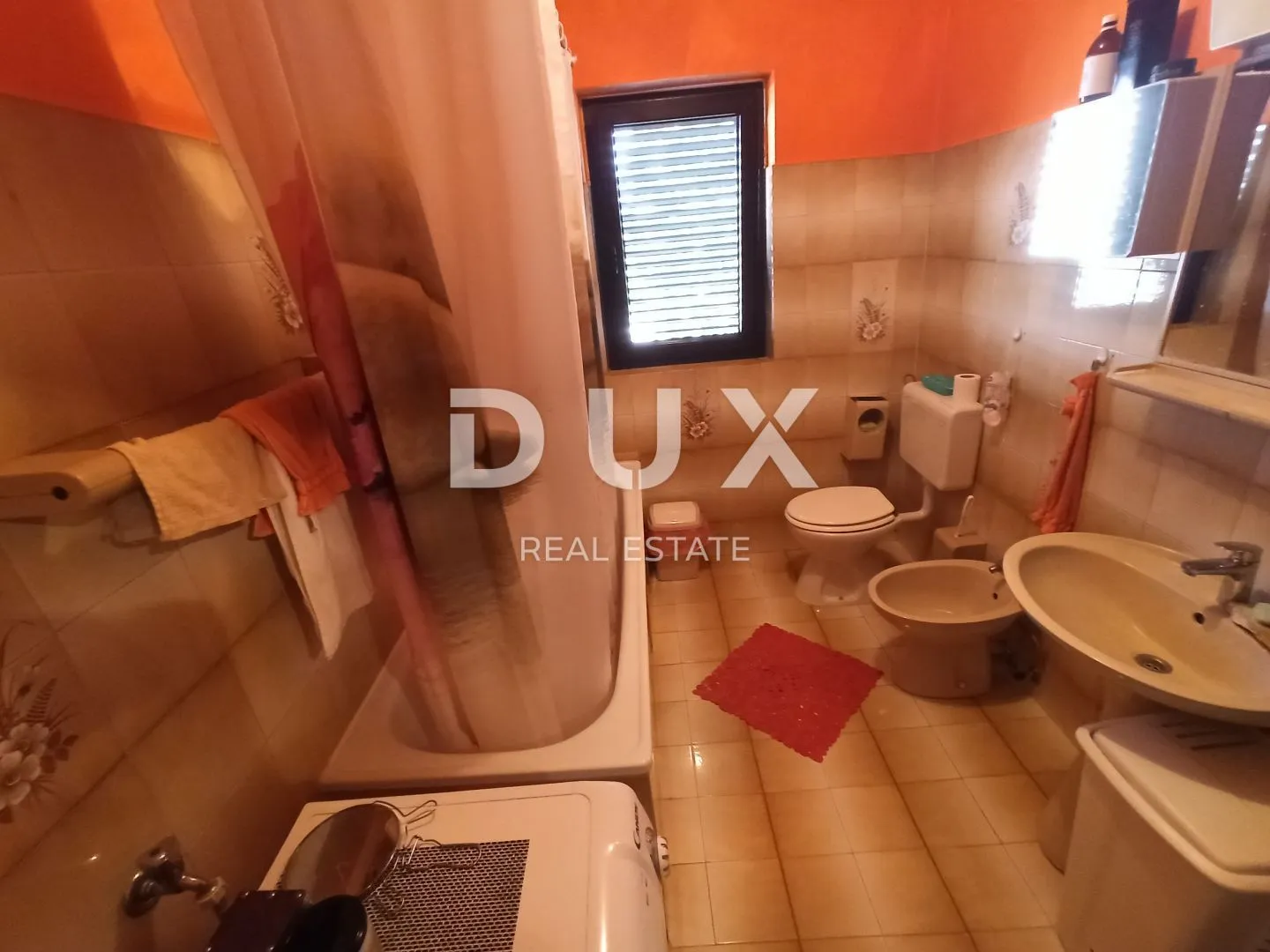 istra, svetvinčenat - obiteljska kuća s dva apartmana - slika 22