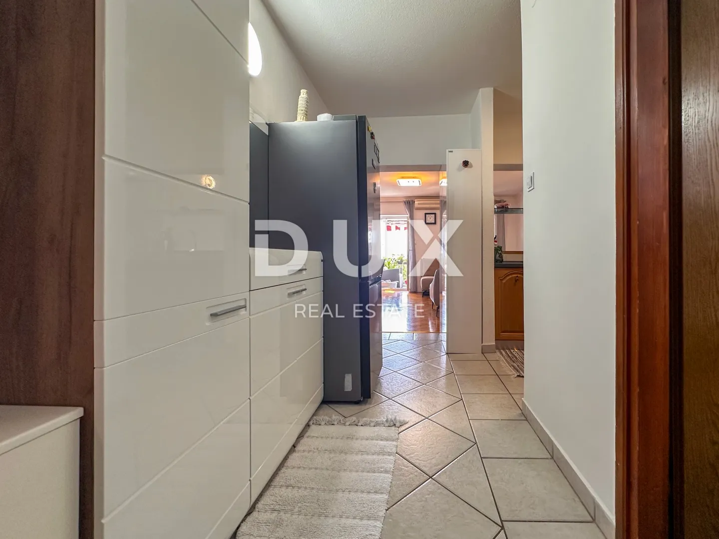 rijeka, srdoči - 2s+db, 64m2, lođa, pogled - slika 11