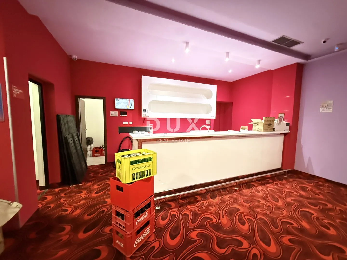kvarner, kostrena – pp u prizemlju, (uvjeti za casino) frekventna lokacija, veliki parking - slika 12