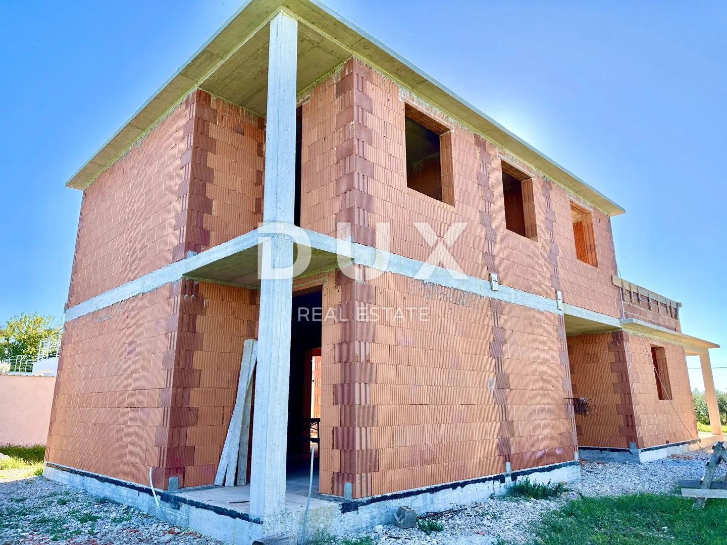 istra, umag - kuća s pogledom na more u roh-bau fazi - slika 14
