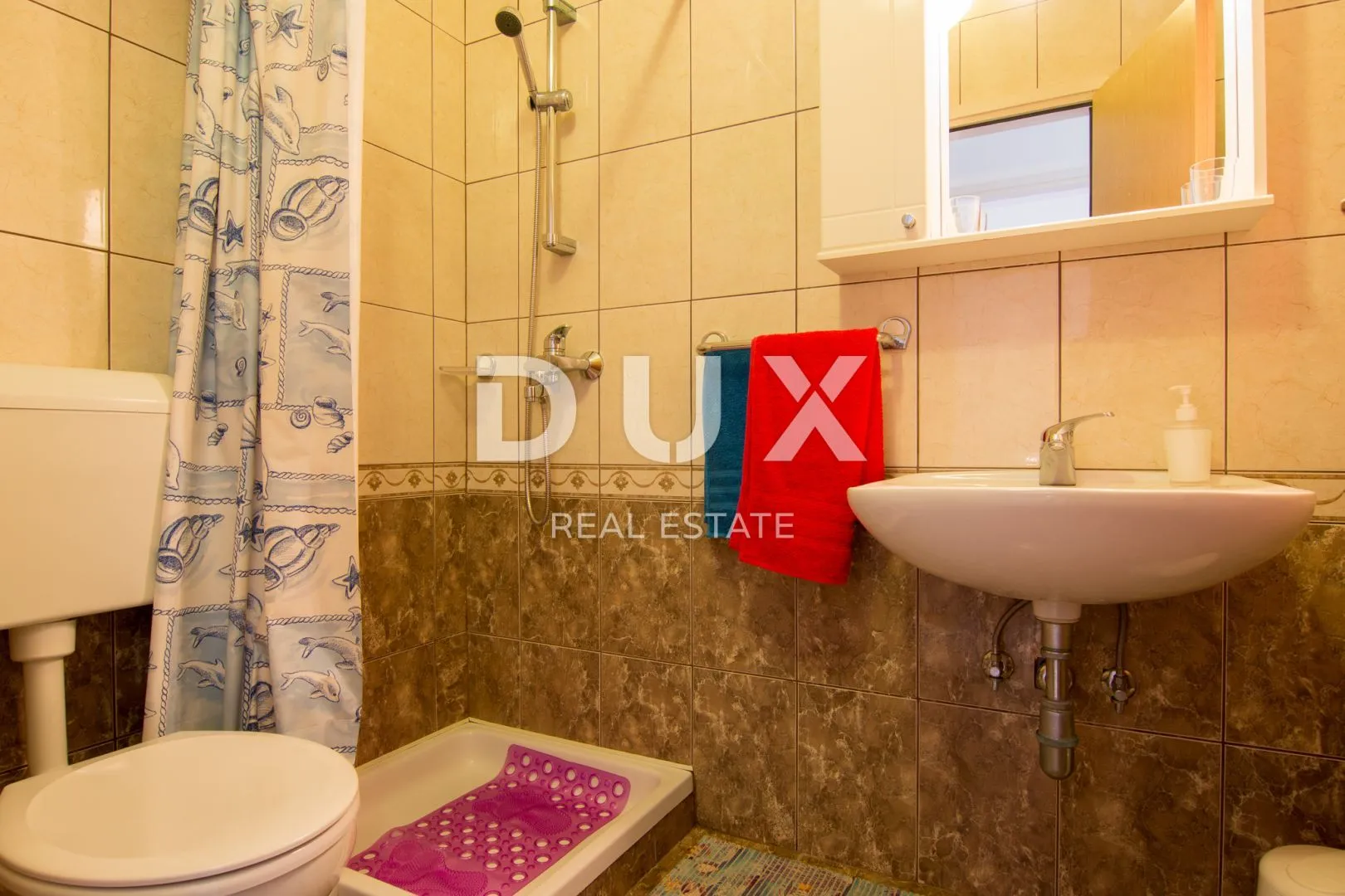 istra, valbandon - prodaja apartmanske kuće - slika 35