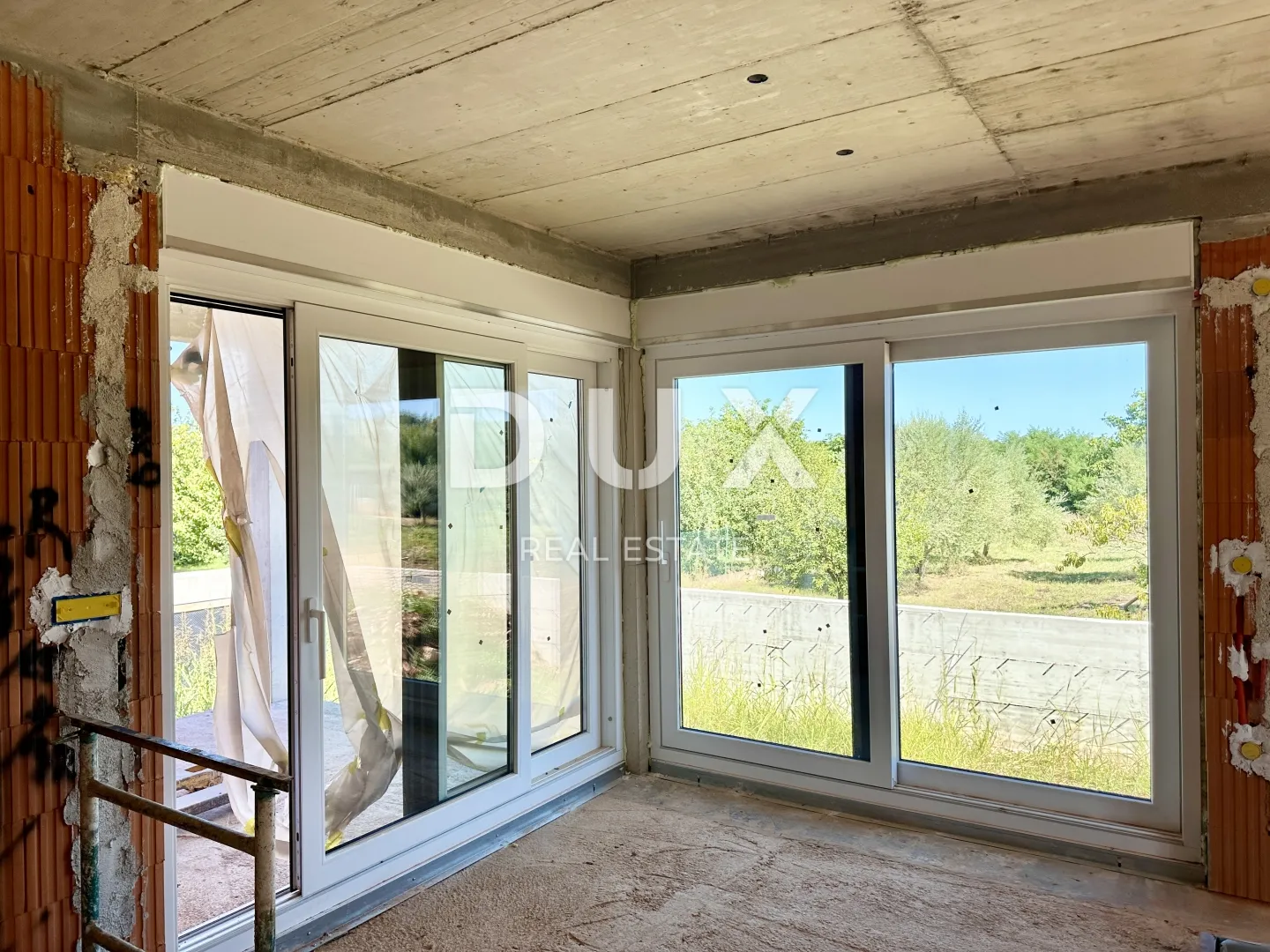 istra, umag - samostojeća prizemnica spremna za useljenje (namještaj uključen) - slika 6