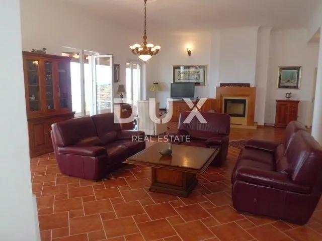 otok krk - ekskluzivna vila sa bazenom - slika 86