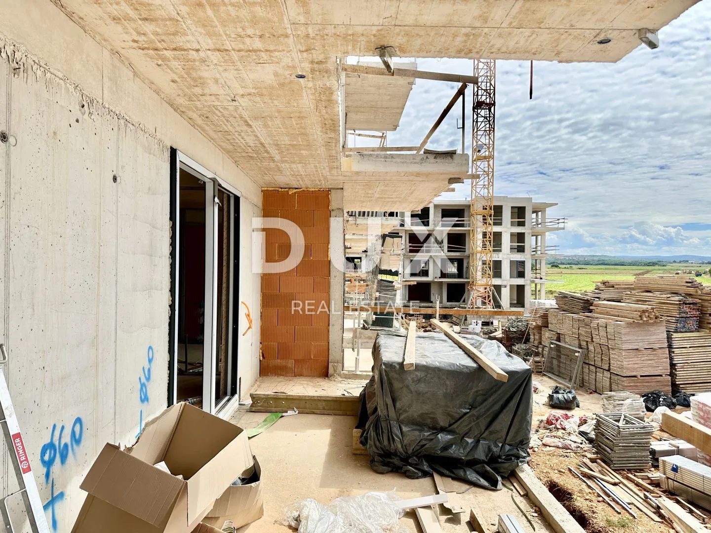 istra, umag - vrhunski 1s+db s loggiom u novogradnji - slika 1