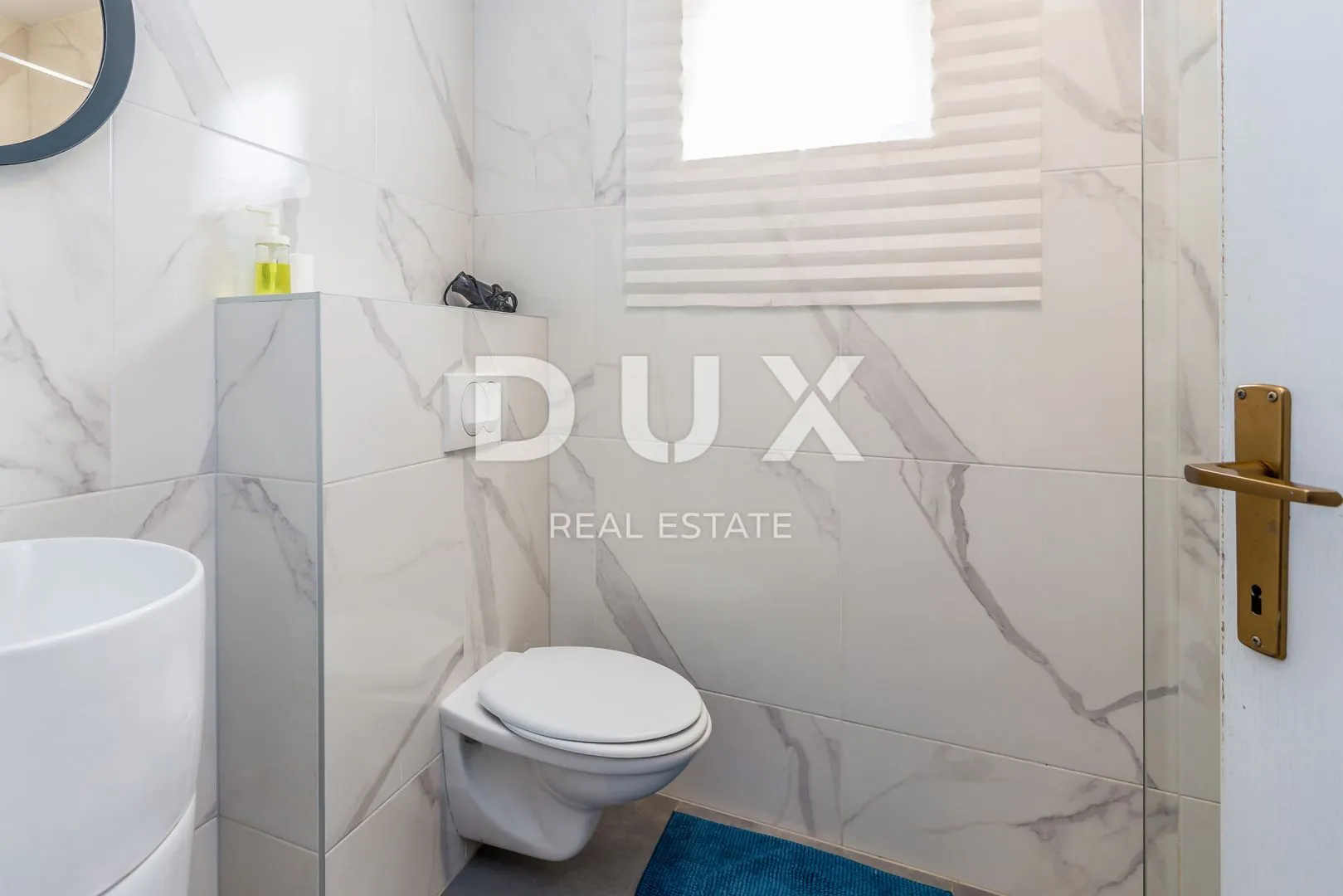 otok krk, njivice - etaža kuće na prvom katu s dva apartmana - slika 16