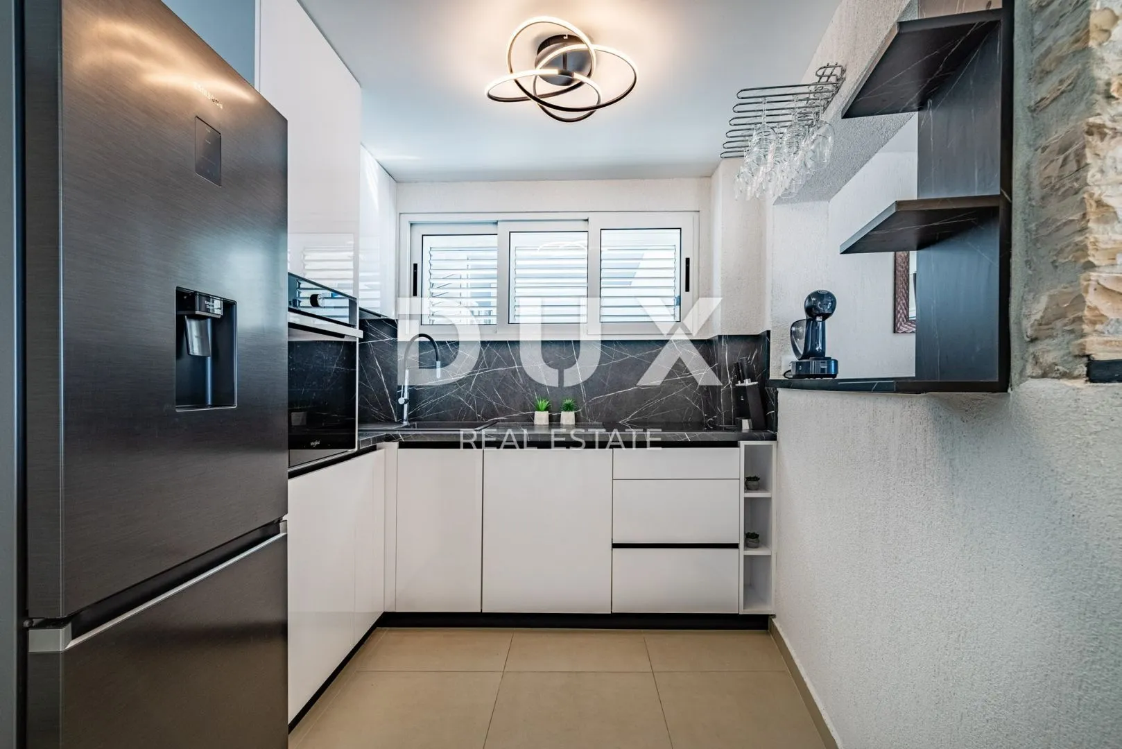 zadar, novigrad - prekrasna vila s bazenom u blizini mora - slika 42