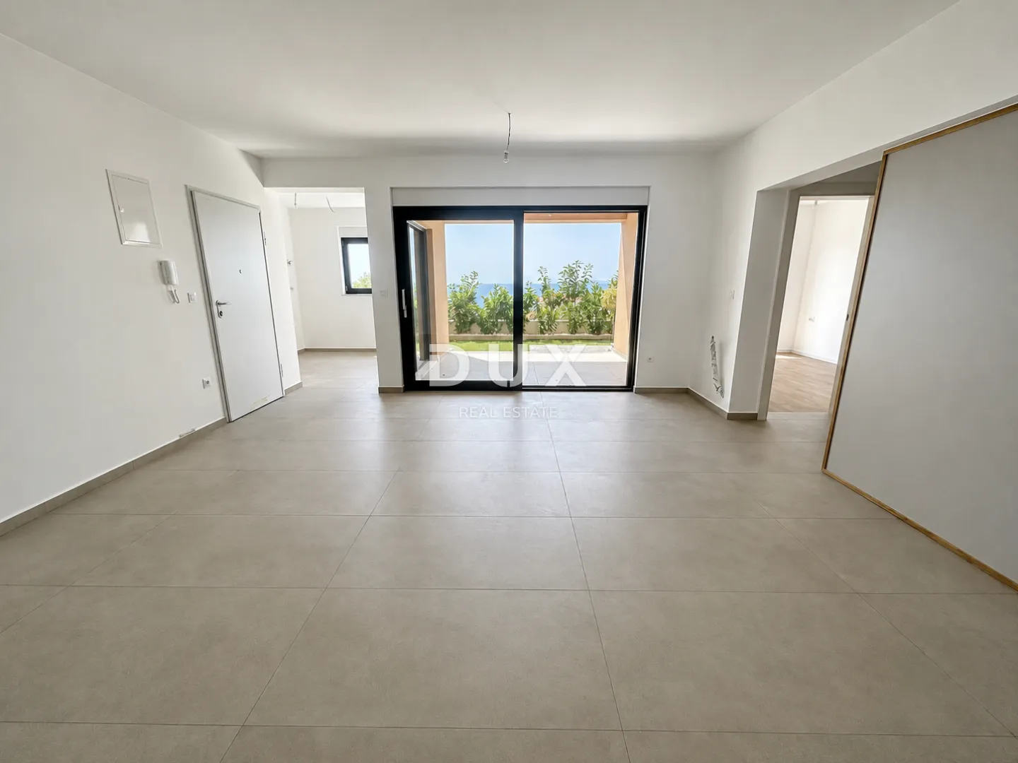 primošten, dolac – stan u prizemlju s vrtom od 64 m², 2 spavaće sobe - slika 6