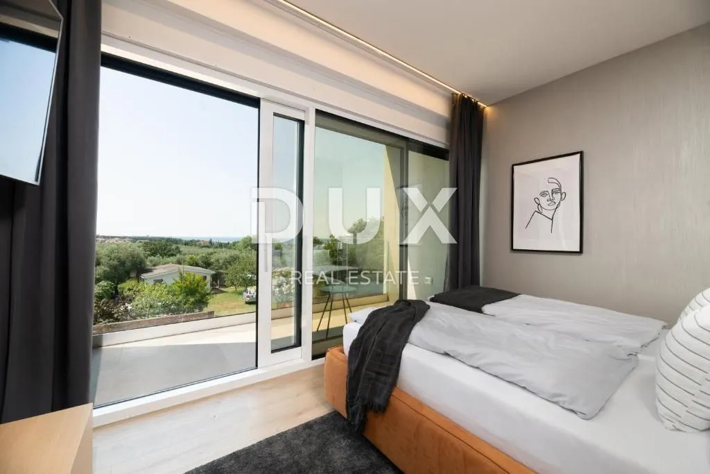 istra, umag - moderna vila s pogledom na more - slika 15