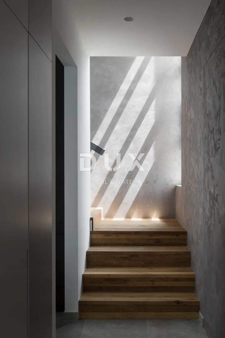 istra, bale - moderna dizajnerska villa! - slika 34