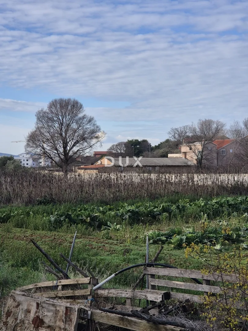 ZADAR, SINJORETOVO - Građevinsko zemljište s idejnim rješenjem