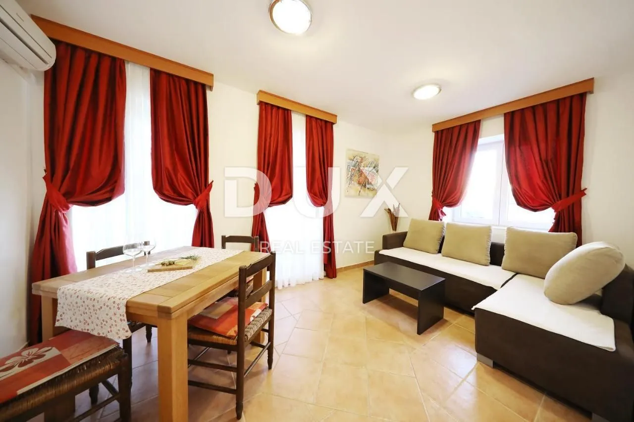 otok pag, pag - apartmanska kuća s restoranom u centru do mora - slika 25