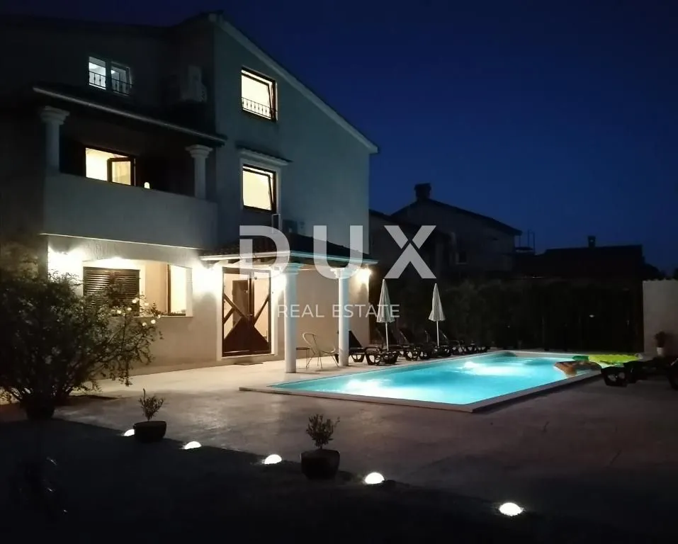 istra, poreč - kuća za odmor s bazenom i pogledom na more - slika 2