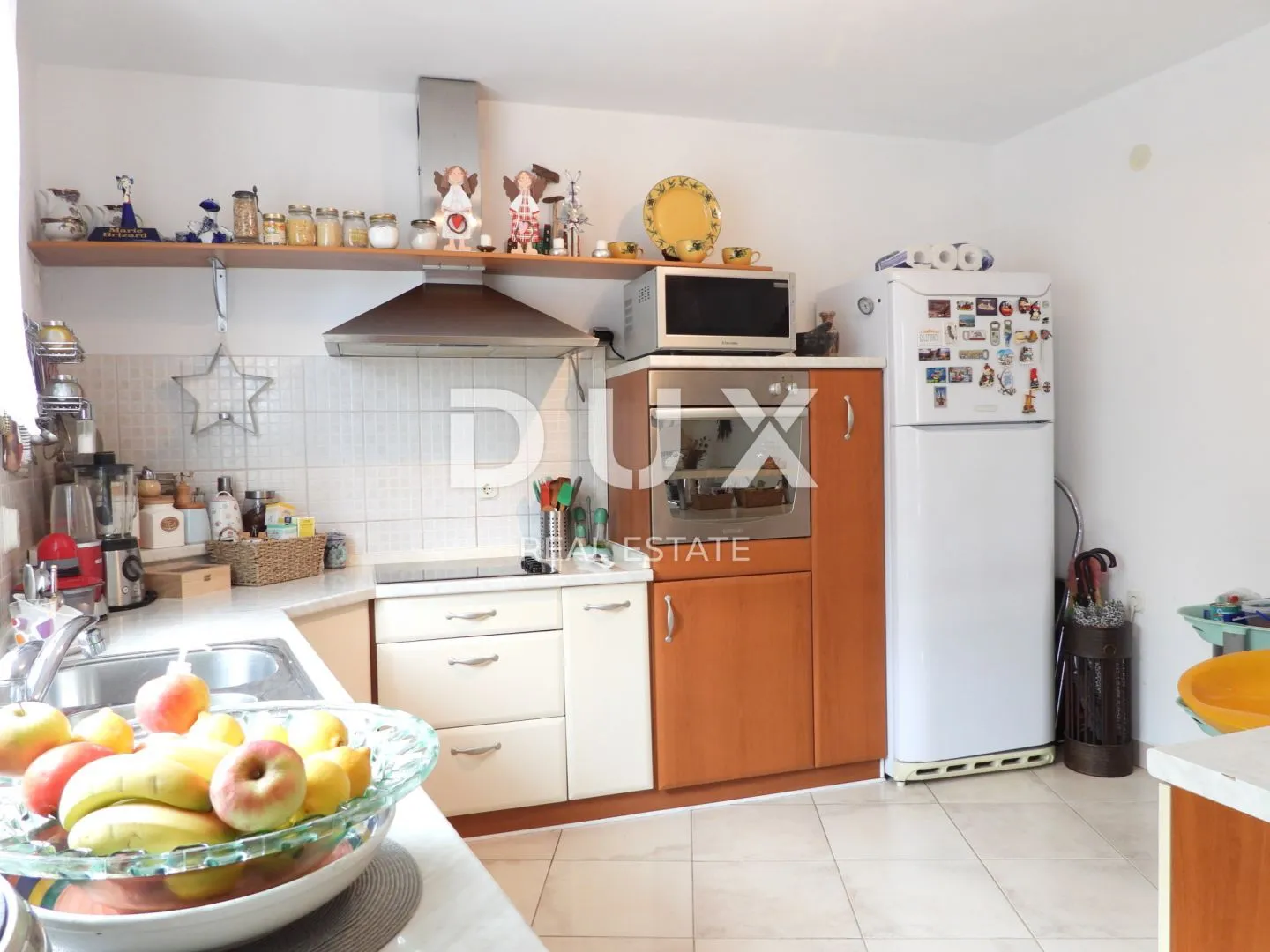 krk, dobrinj - samostojeća kuća 135m2 s pogledom na more + okoliš 150m2 - slika 42